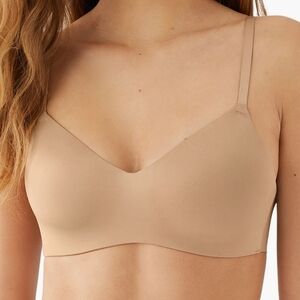 LIKE NEW b.tempt'd By Wacoal Wireless Smooth Convertible Bra, Nude, 36B